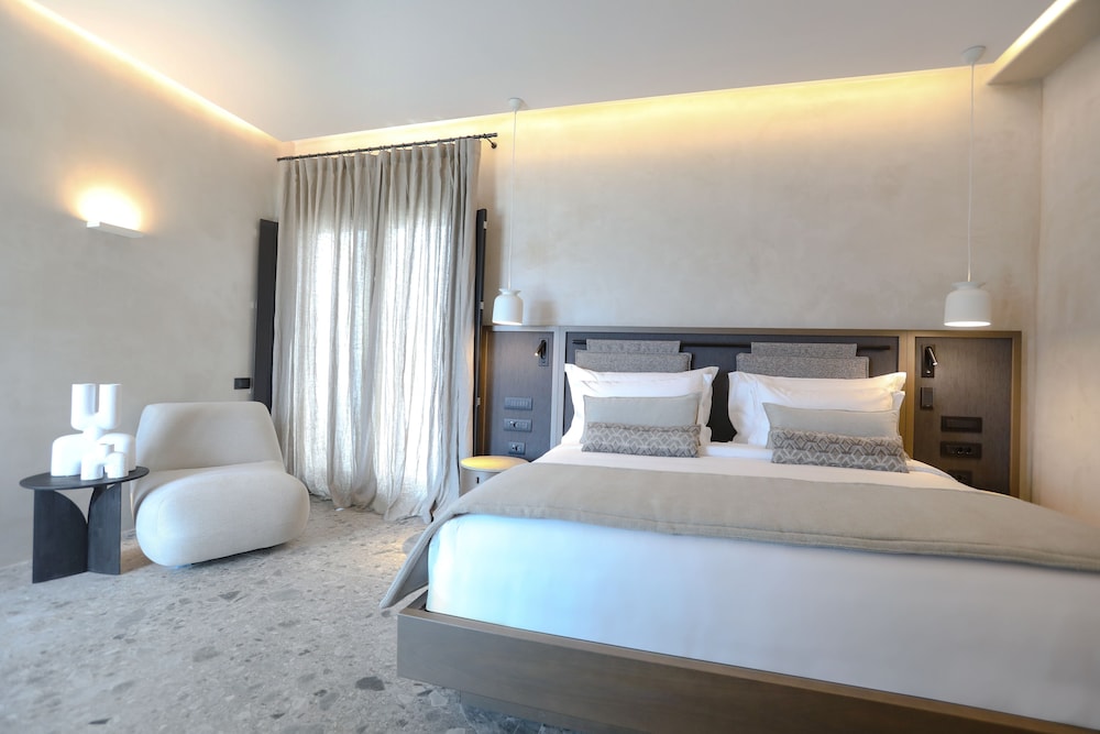 Room at Aeonic Suites and Spa - Adults Only, MYKONOS