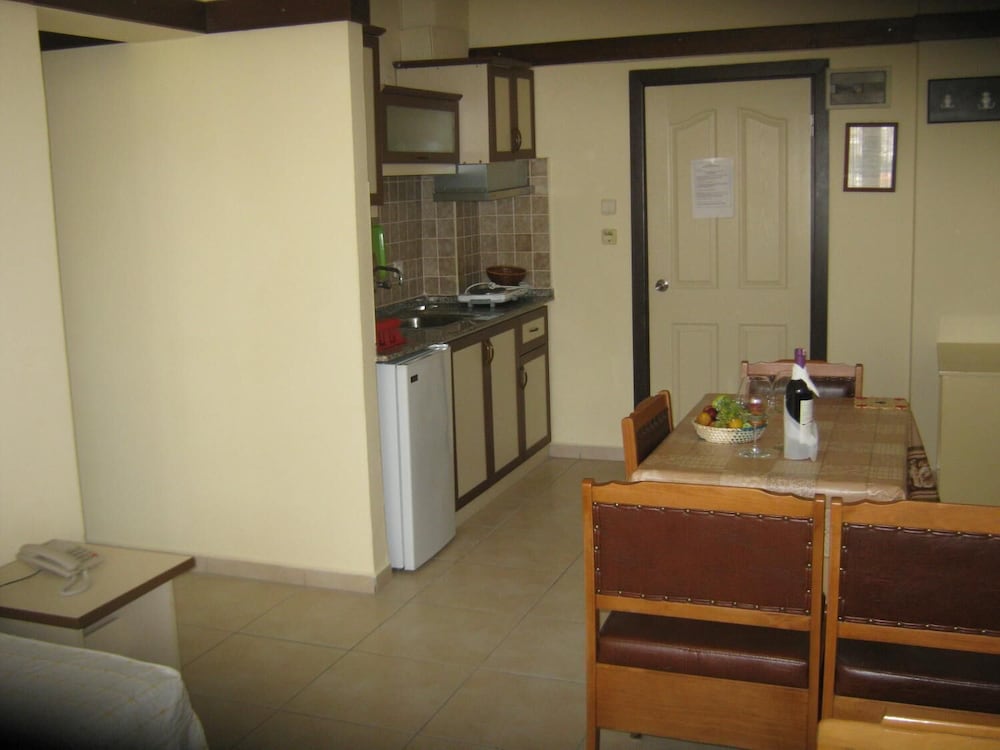 OYA APARTMENTS 24/50