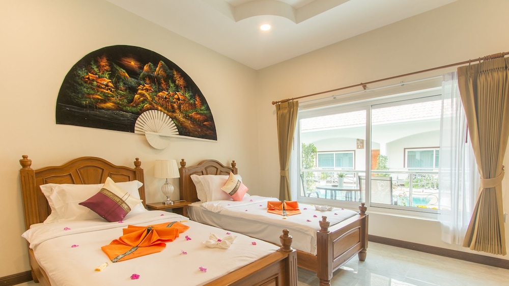 Nok Resort & Hotel 13/50