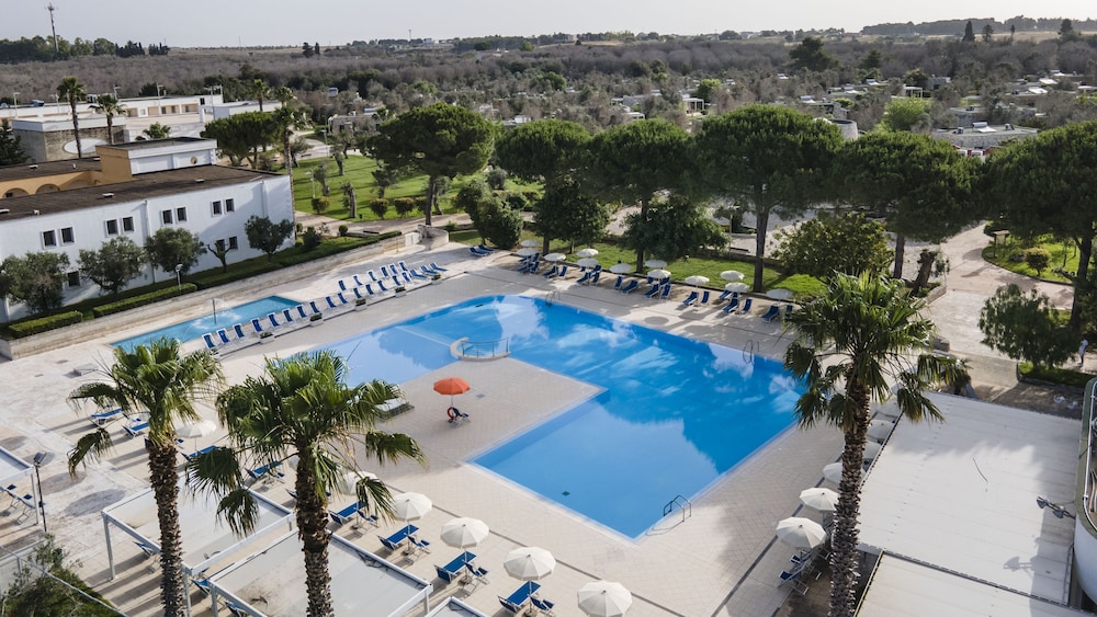 Dolmen Sport Resort 8/66