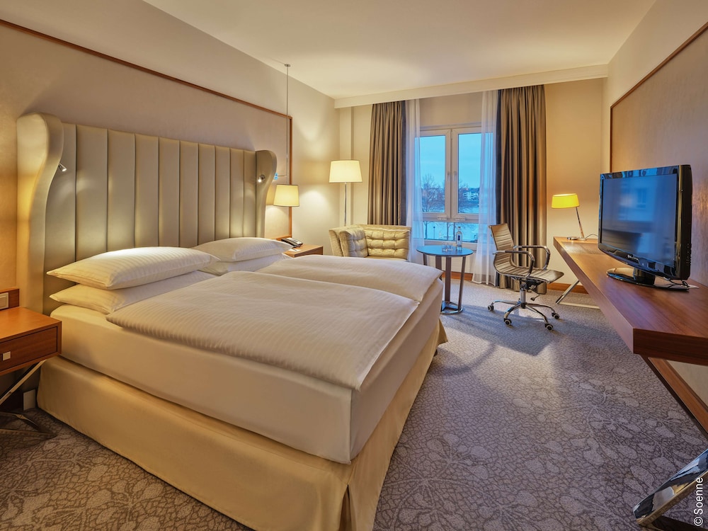 Comfort, River View