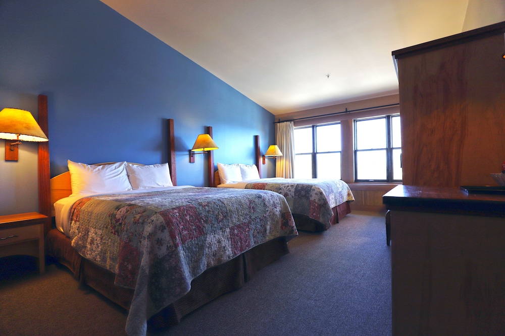 Sun Mountain Lodge 11/82