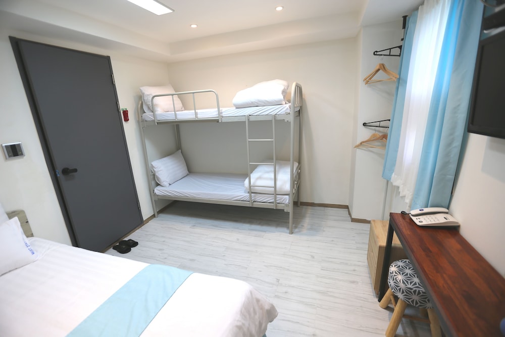 Must Stay (ex. Seoul Backpackers) 24/47