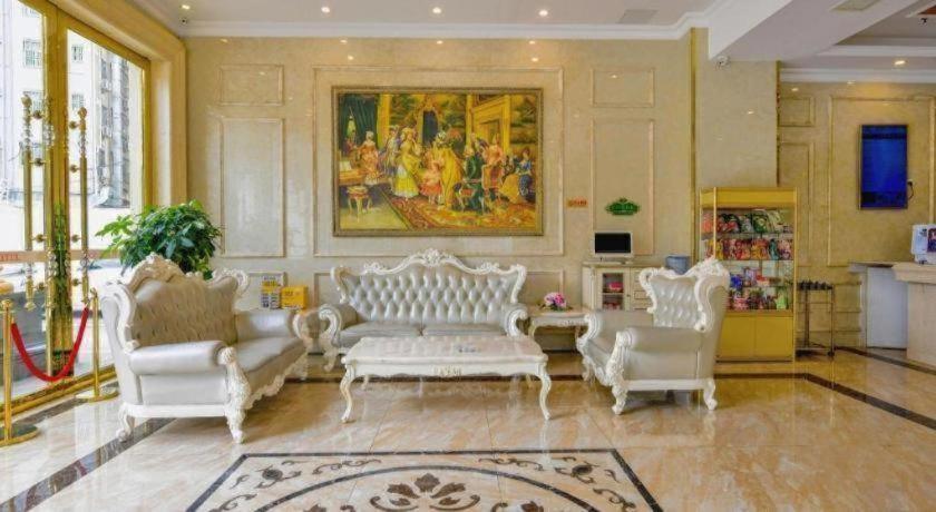Vienna Hotel (Shenzhen Bantian Vanke Diwuyuan) 32/49