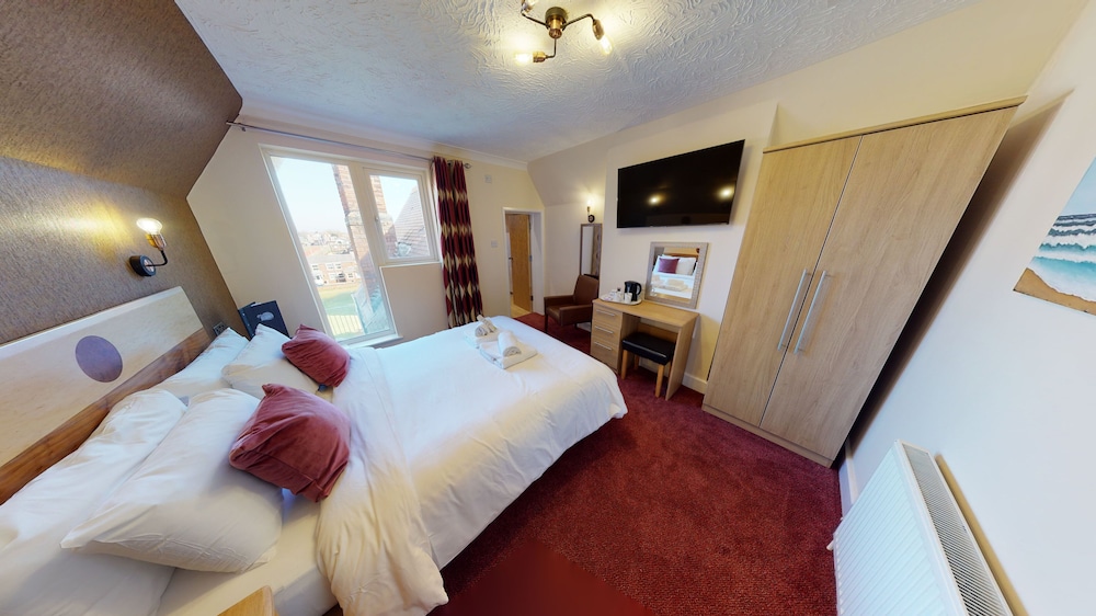 Marine Lodge 18/50