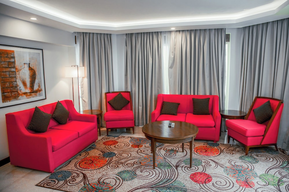 Pearl Continental Hotel Bhurban 30/50