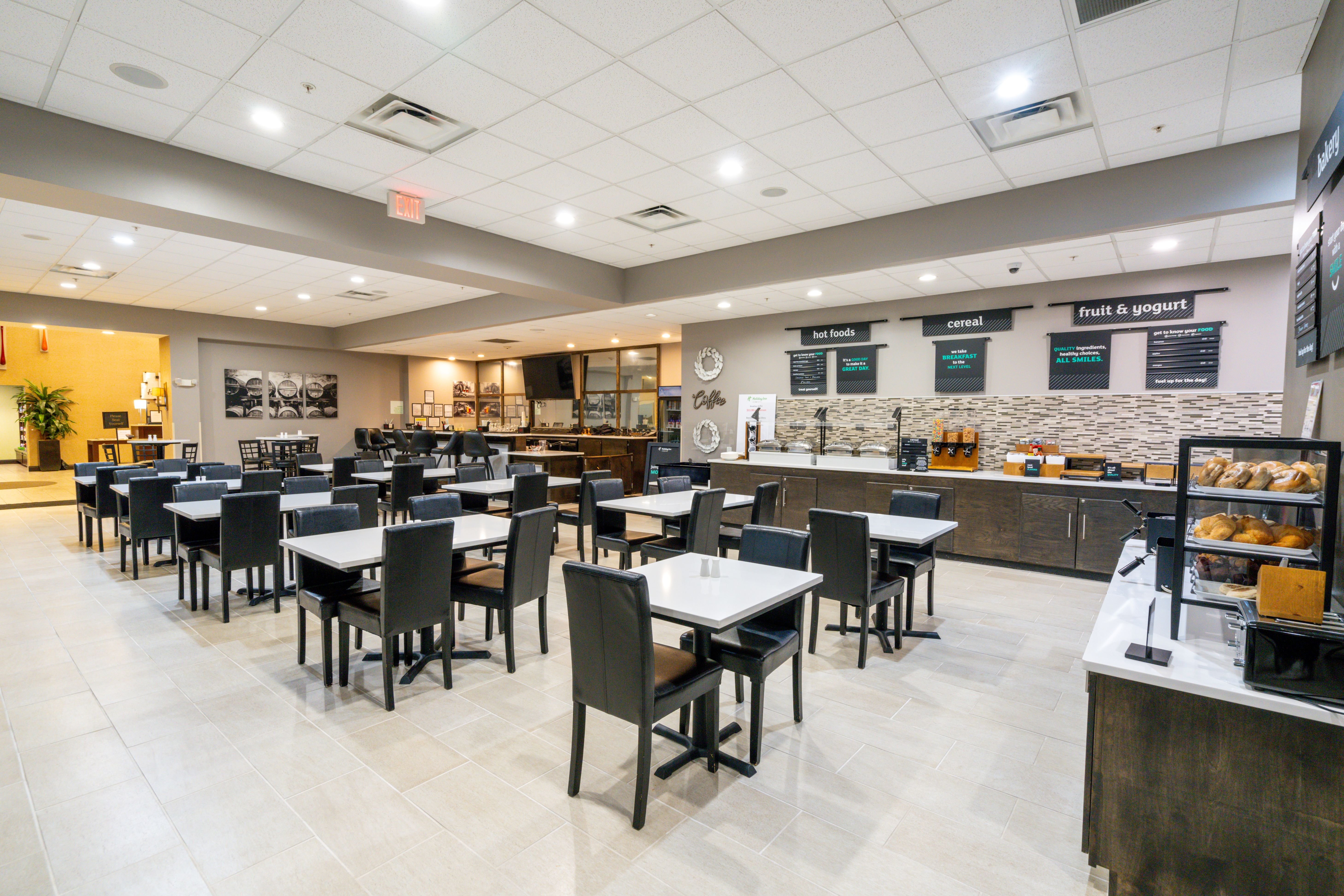 Holiday Inn Murfreesboro 38/54