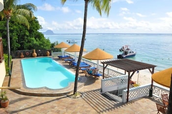 Gold Beach Resort 30/35