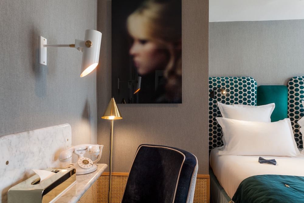 HANDSOME HOTEL BY ELEGANCIA 29/74