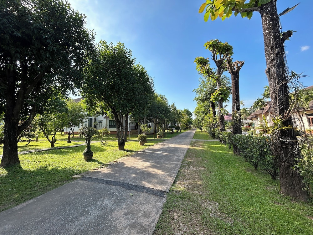 Teak Garden Spa Resort 40/50
