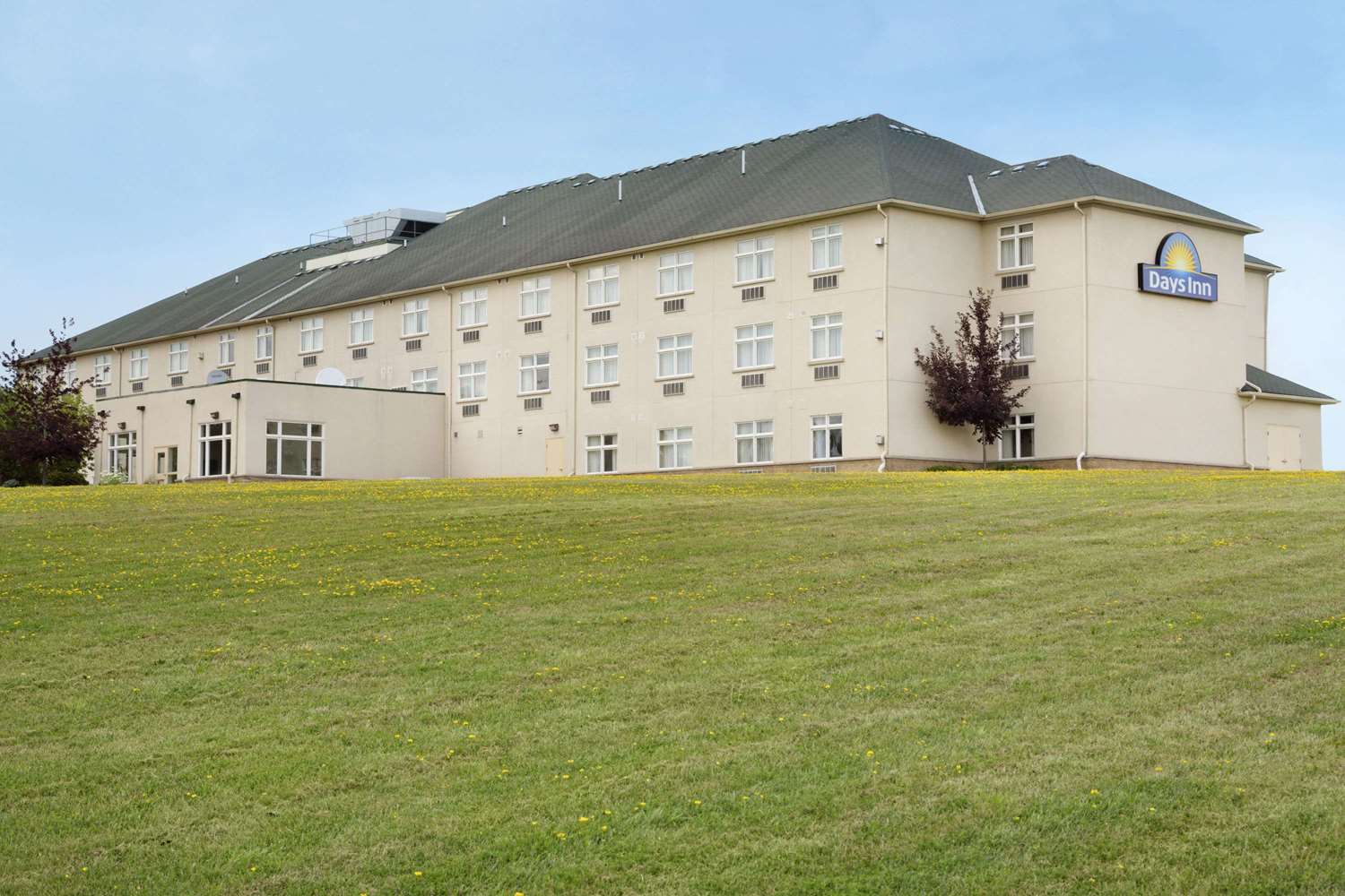 Days Inn By Wyndham Orillia 26/28