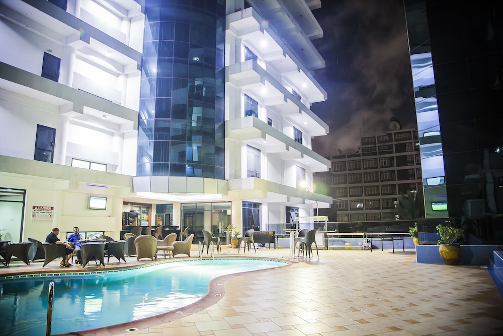 Peacock Hotel (ex Peacock City Centre) 4/50
