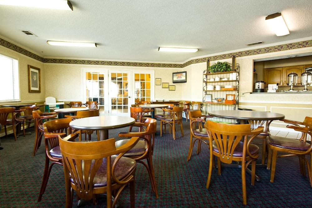 Motel6 Millington, TN 30/47