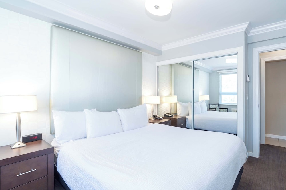 Tower Suite, 1 King Bed, Sofa Bed, Kitchenette, Balcony