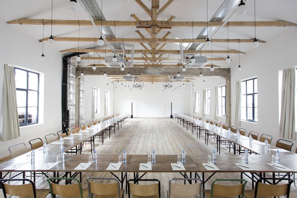 Fabrika Tbilisi 34/49