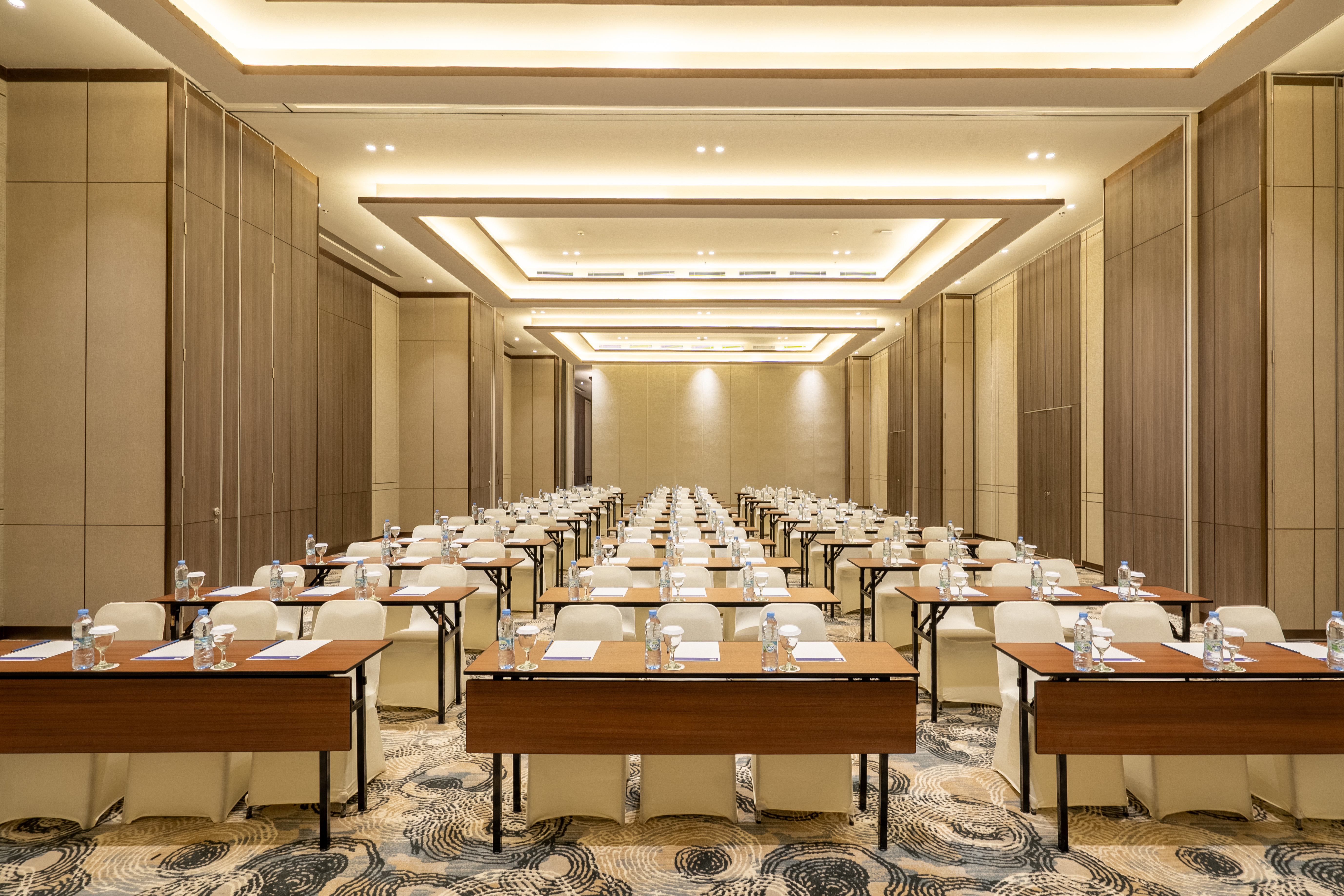 Holiday Inn Express and Suites Banjarmasin 11/12