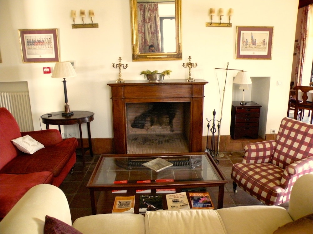 Posada de Valdezufre 24/51