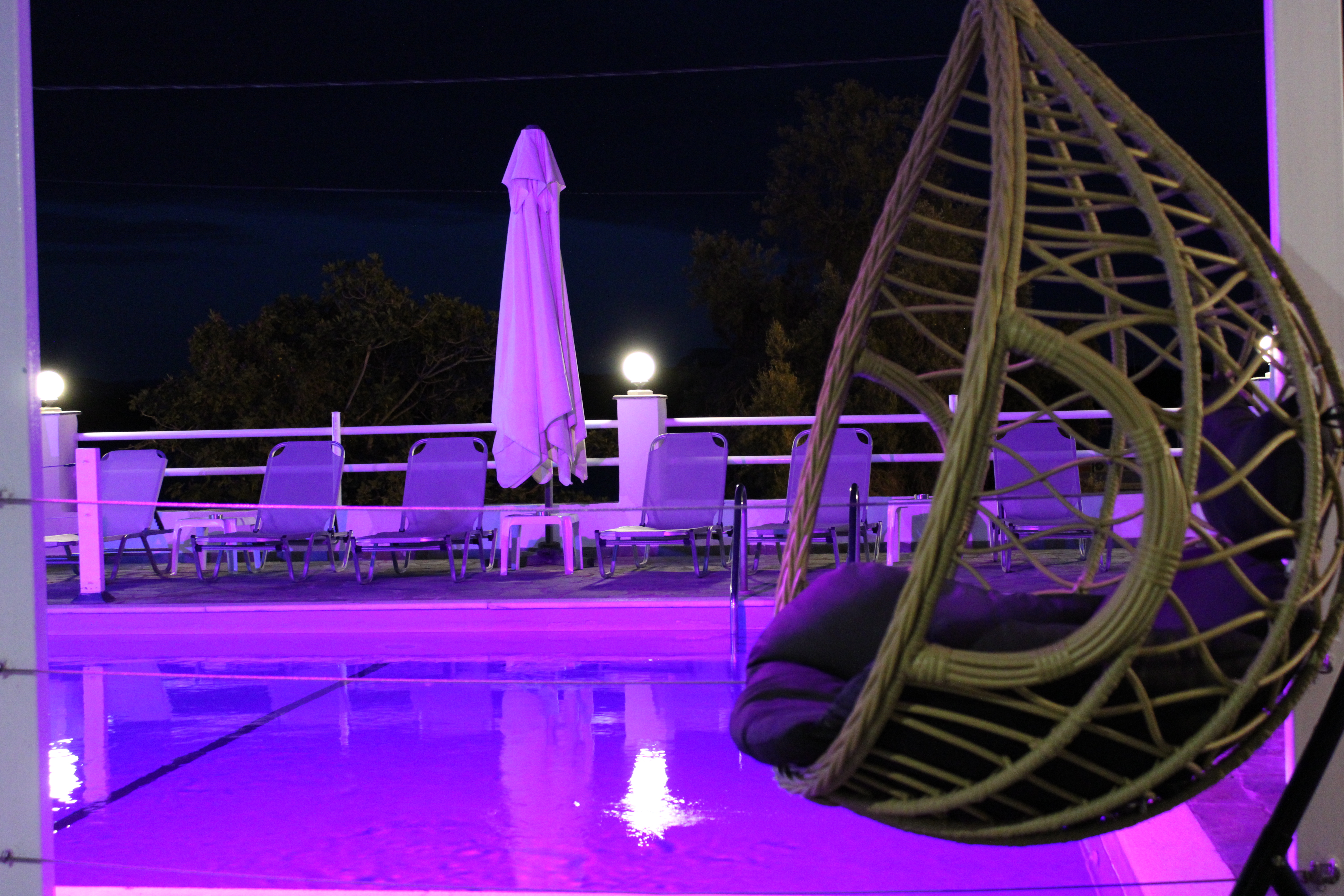 Tropicana Inn 18/50