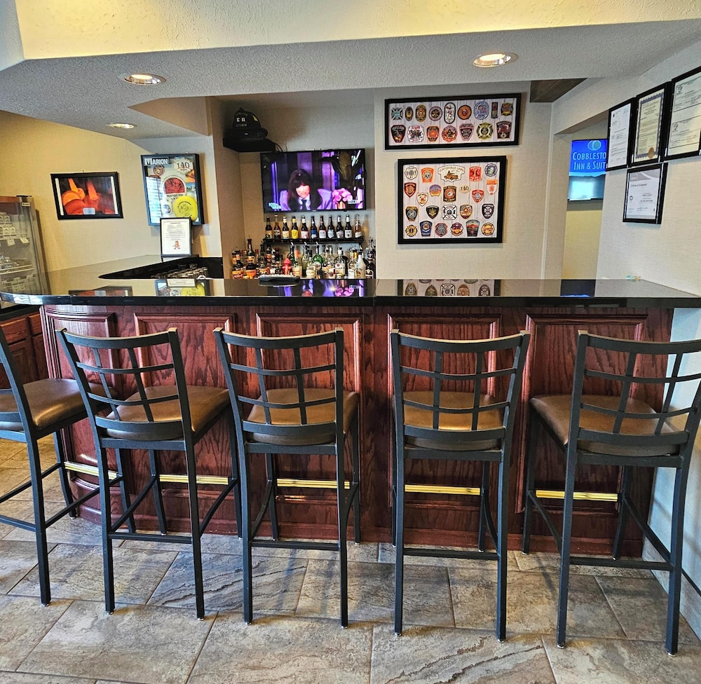 Cobblestone Inn & Suites - Clintonville 31/50