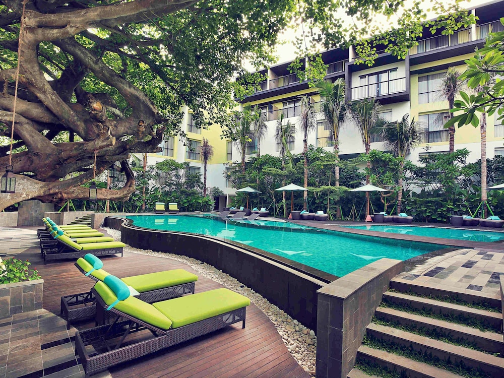 MERCURE BALI LEGIAN 8/75