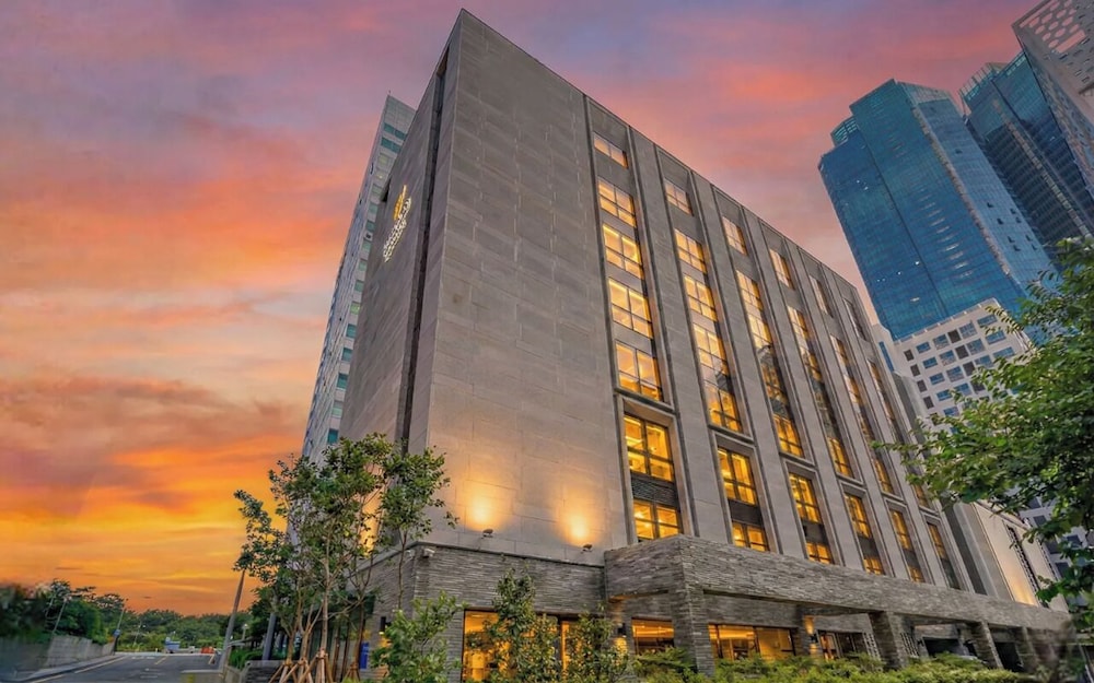 Haeundae Thevan Hotel 2/50