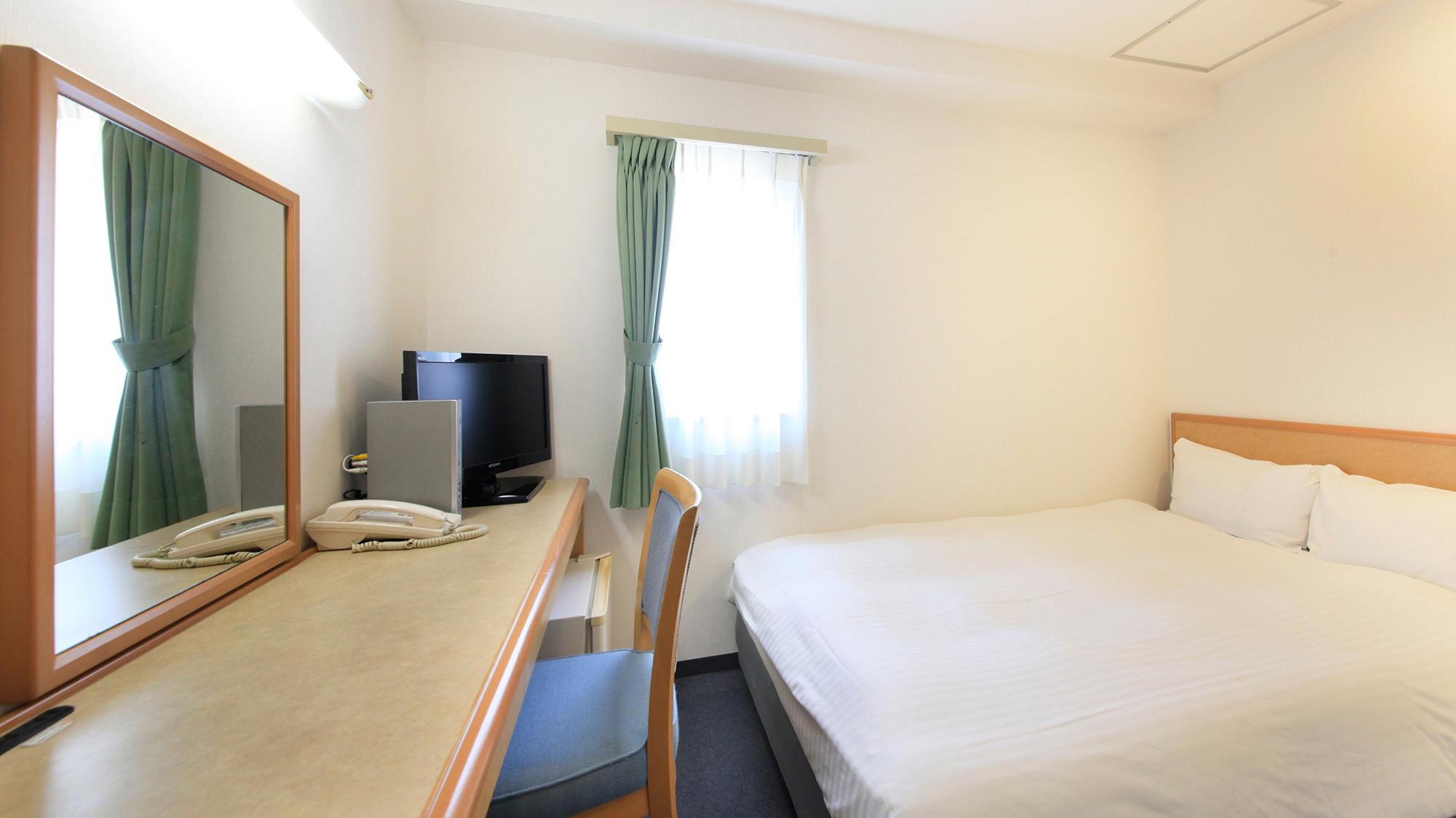 Semi Room, Standard, Semi Double Bed, Smoking