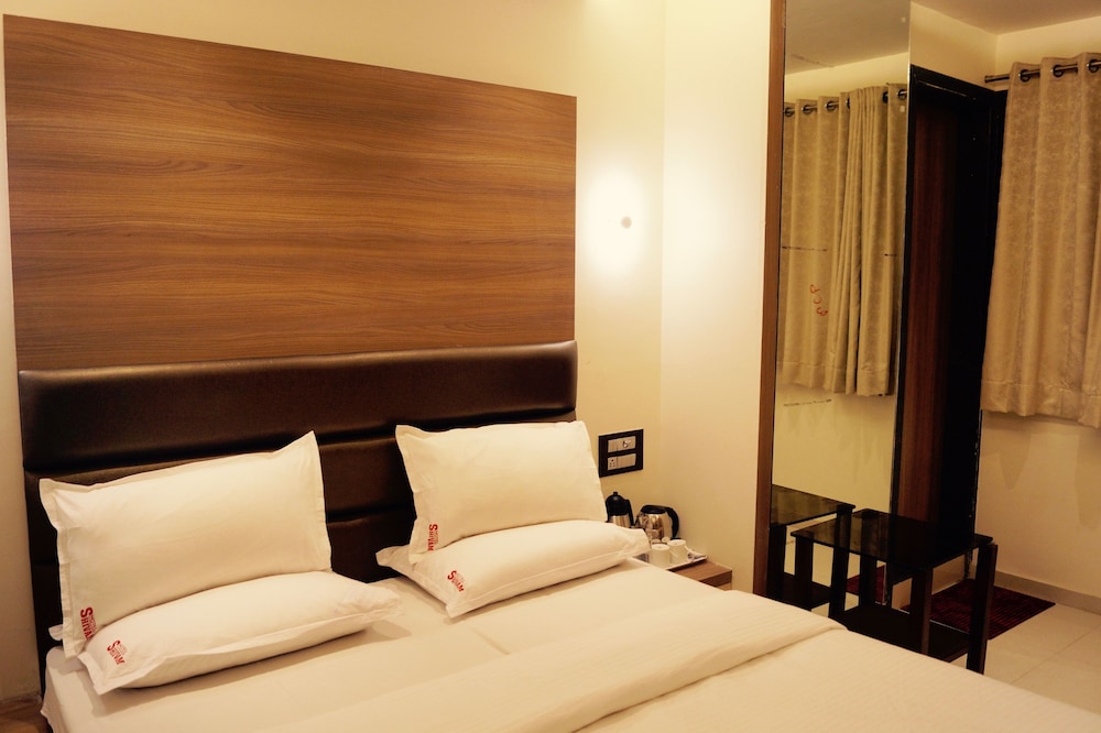 Shivam Hotel 16/58