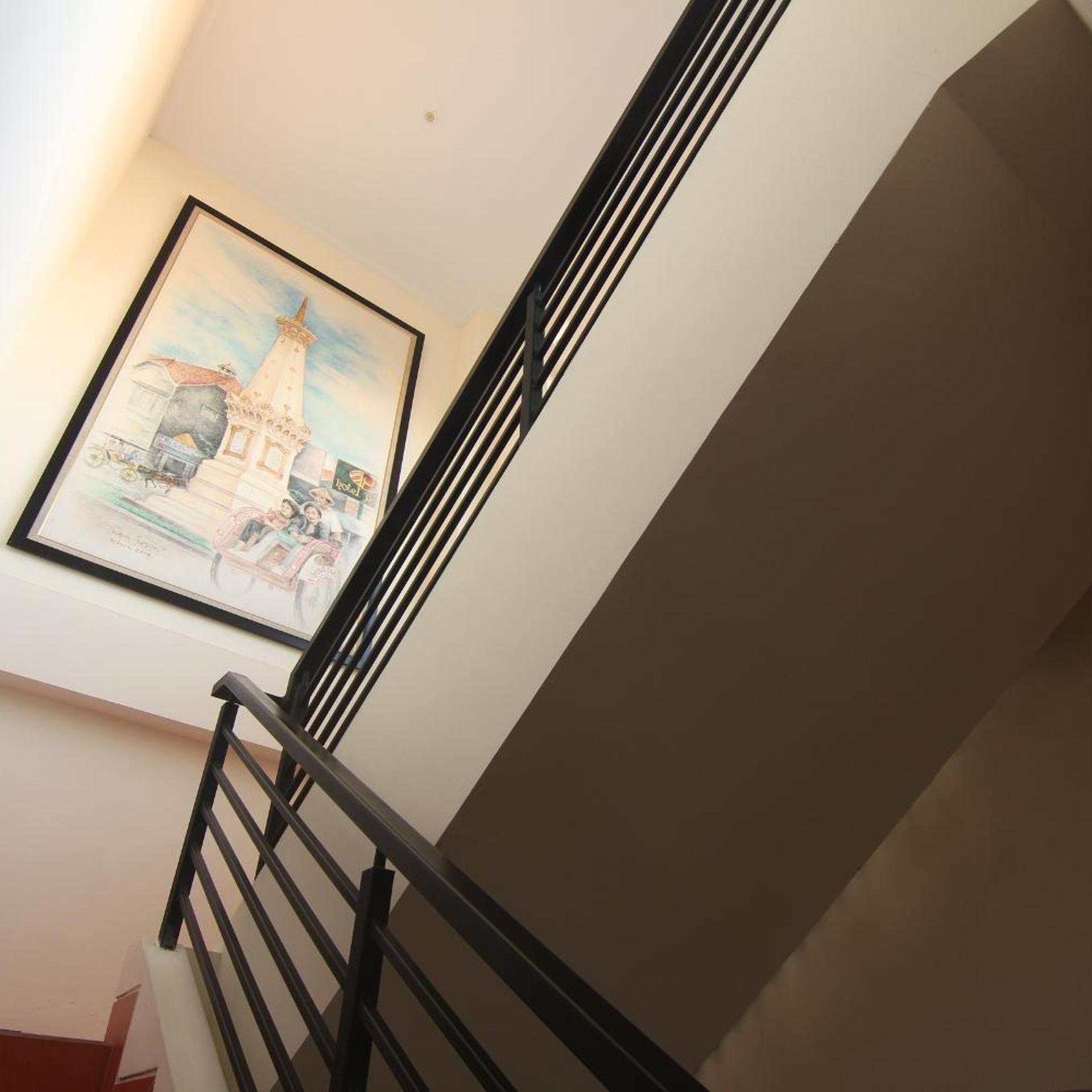 Hotel Pules 16/25
