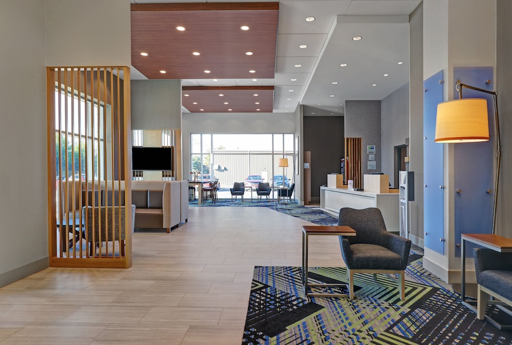 Holiday Inn Express Kingston West 40/60