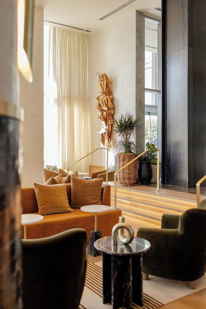 Hall Park Hotel Autograph Collection 41/67