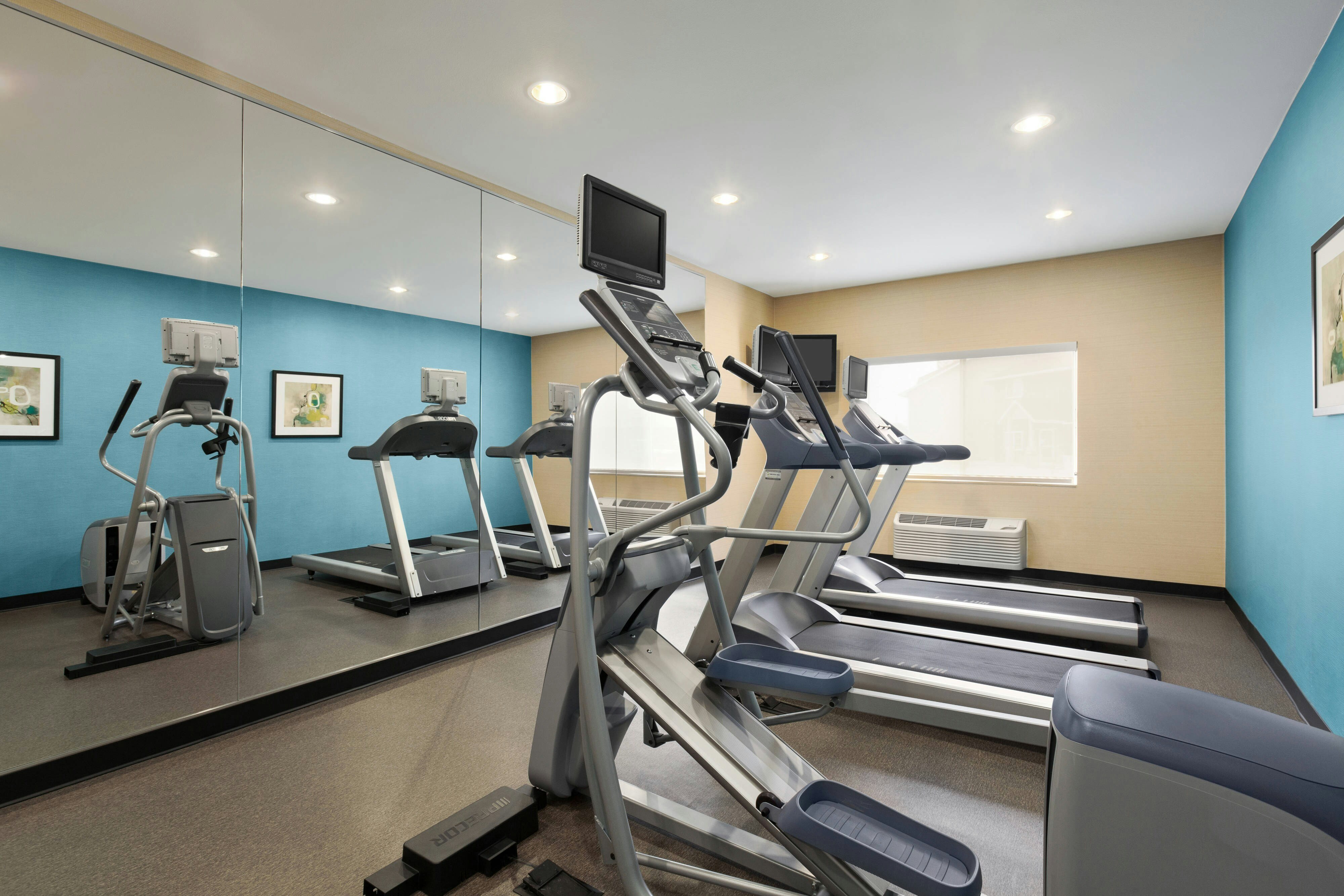 Fairfield Inn and Suites Omaha East/Council Bluffs IA 22/36