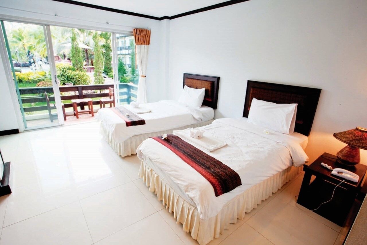 SUPERIOR, TWIN BEDS