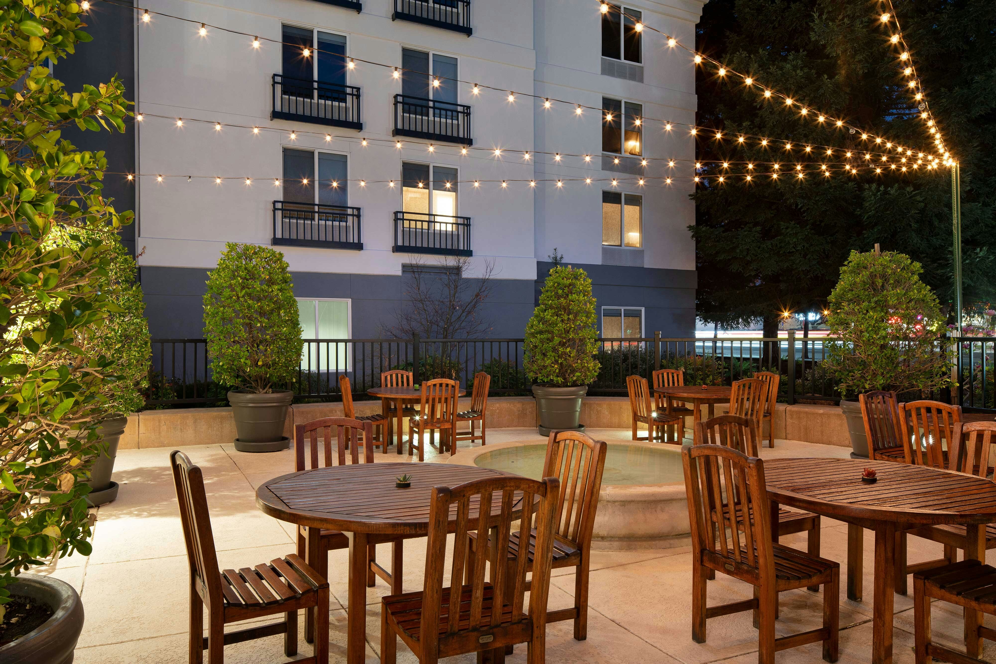 Aloft Mountain View 10/21