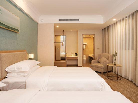 Superior, Twin Beds