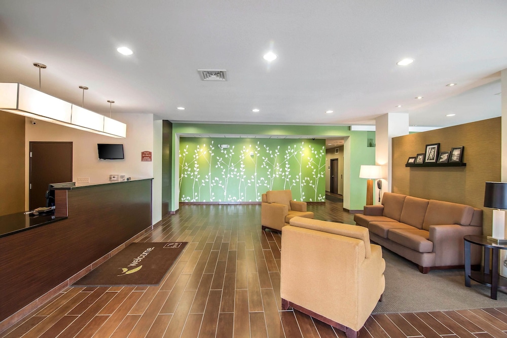 Sleep Inn & Suites Haysville - Wichita South 7/58