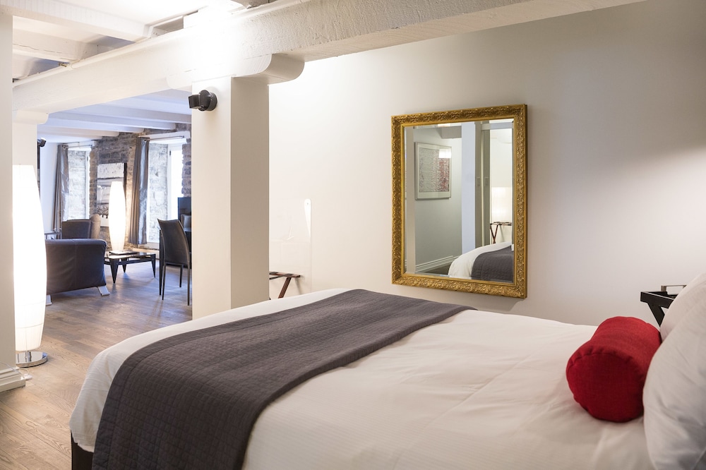 COMFORT, SUITE