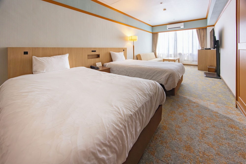 2 Bedrooms, Deluxe, Twin Beds