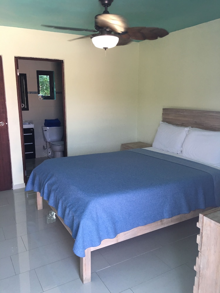 Mamacita's Guest House 6/26