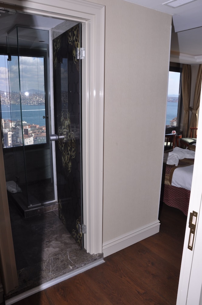 Taksim Star 28/50