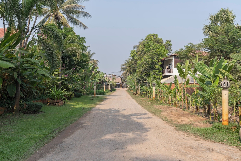 Sokkhak Boutique Resort 65/69
