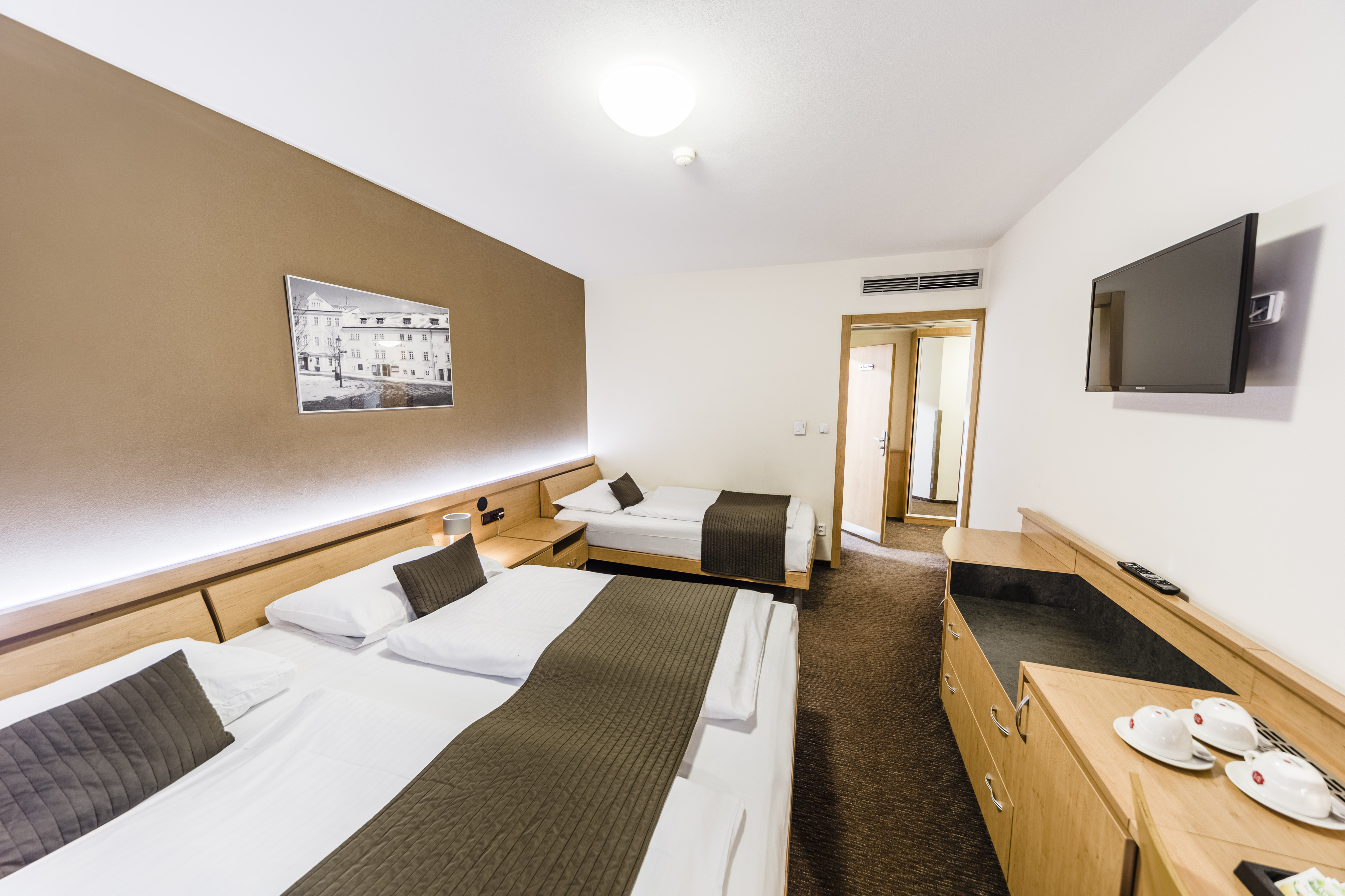 Triple room
