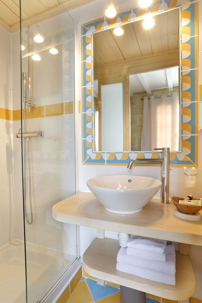 Hotel La Tour Intendance, Bordeaux 11/60