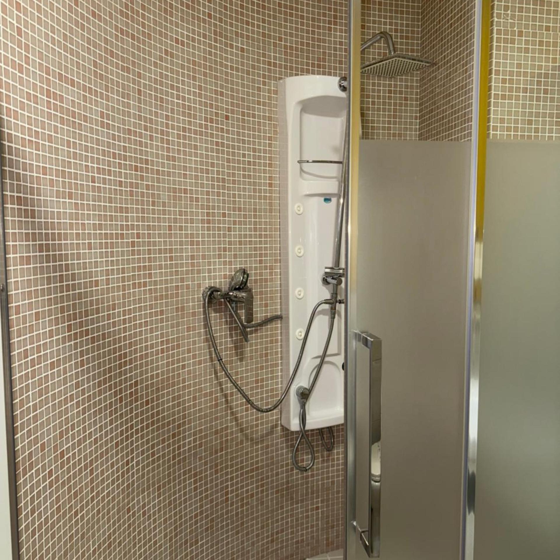 غرفة ثلاثية، Hotel Rosal 4/4