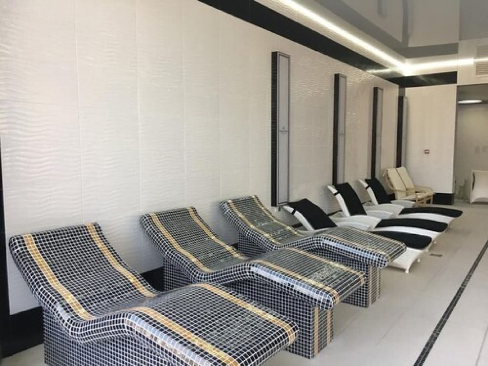Business Faltom Hotel 51/56