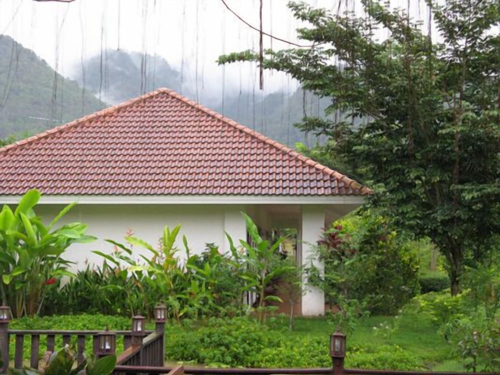 Baanchuengkao Resort Ranong 28/29