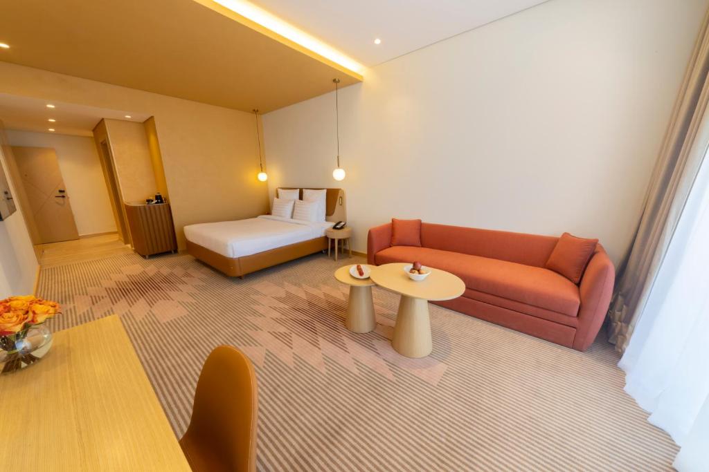 Novotel Jumeirah Village Triangle 18/32