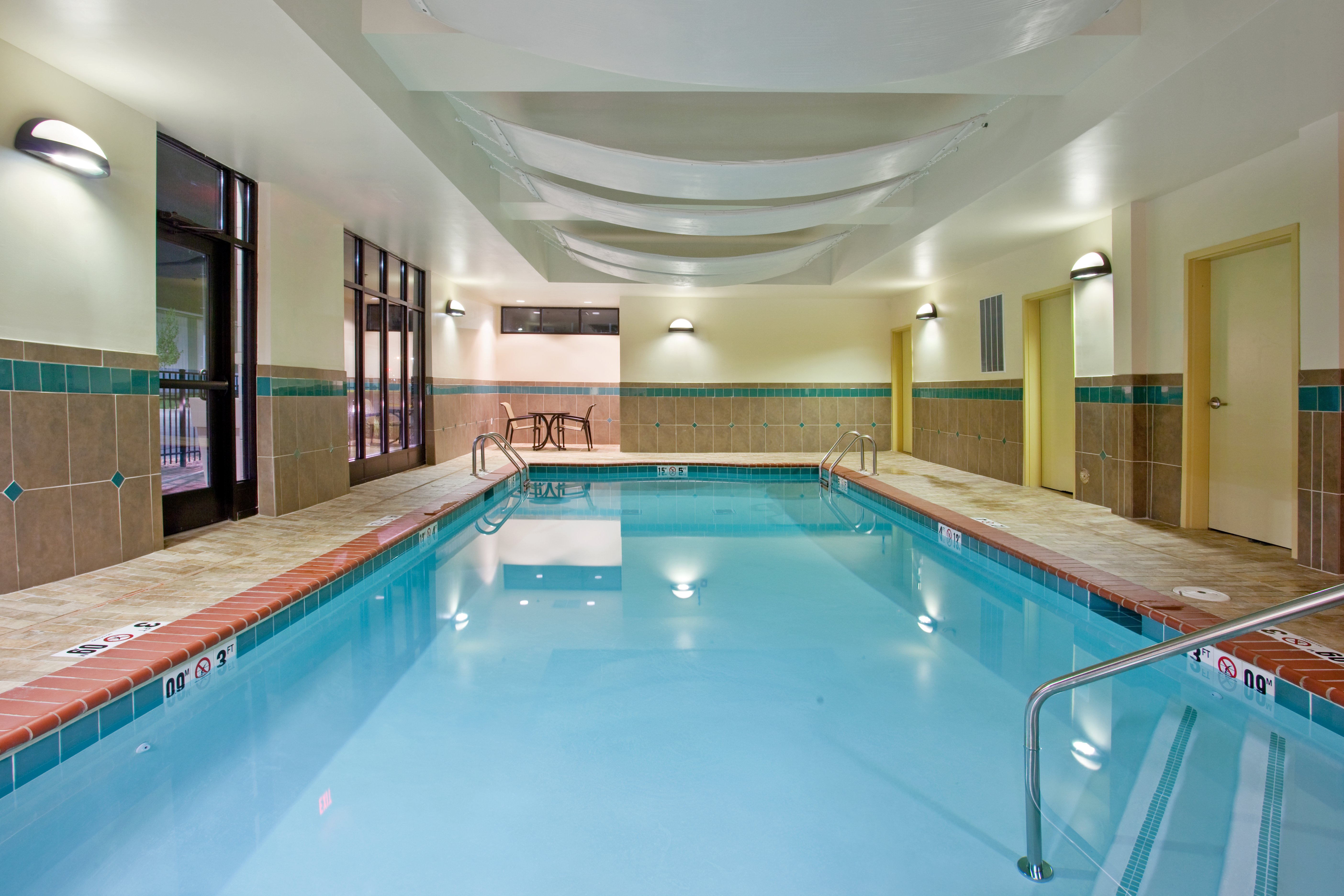 Holiday Inn St. Louis Fairview Heights 40/72