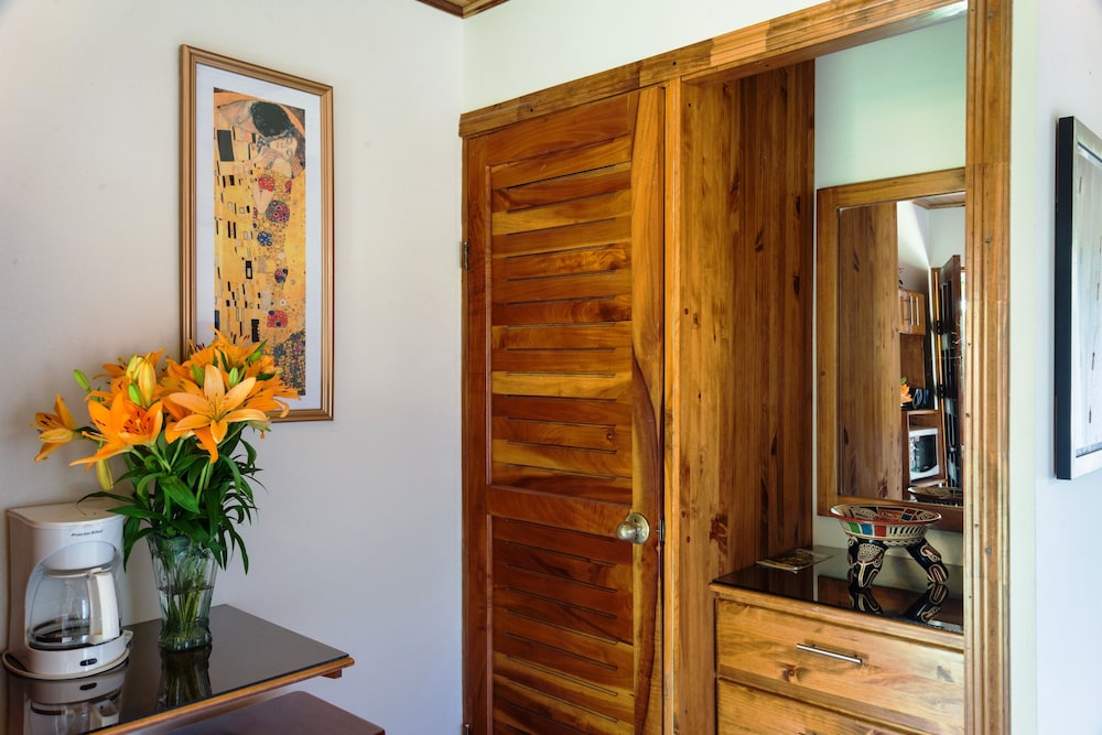 La Terraza Guest House 9/50