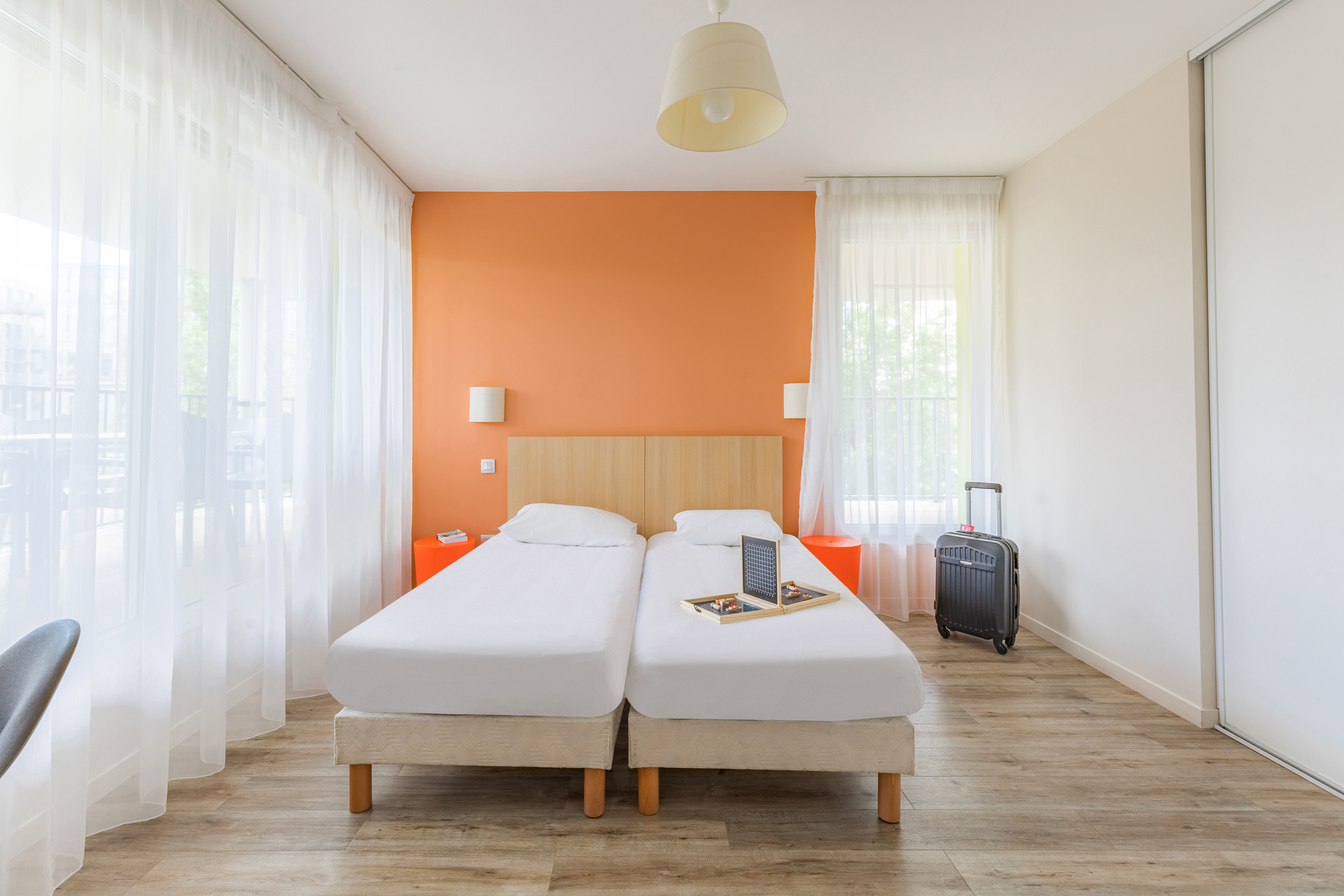 2 BEDROOMS, APARTMENT