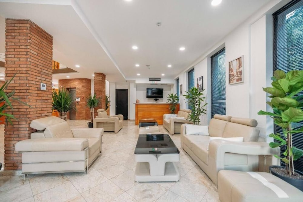 Atrium Boutique Hotel 43/50